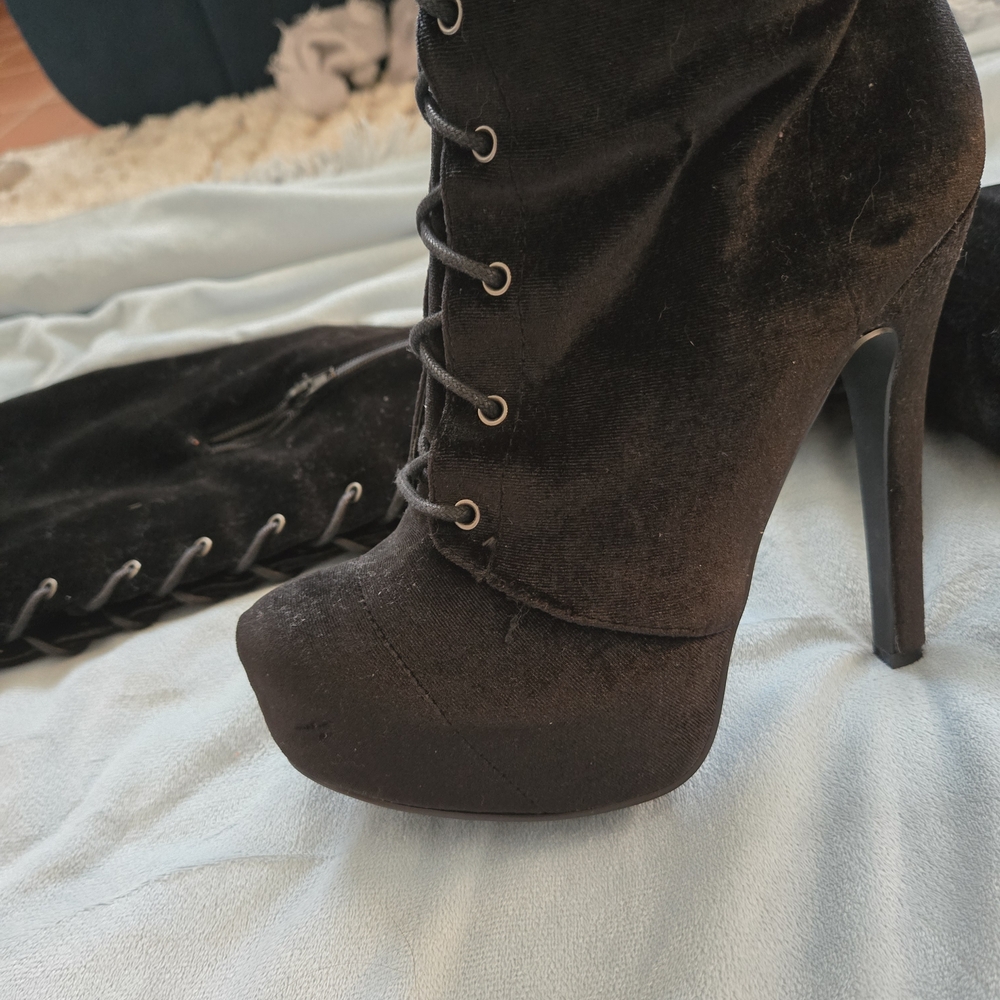 Black Velvet Lace-Up Over-the-Knee Heeled Boots - Picture 2 of 4